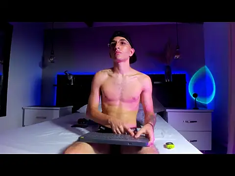 eriikjoness online show from November 22, 4:34 am