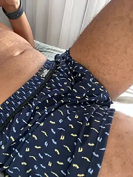 Hiuwee online show from January 9, 11:15 am