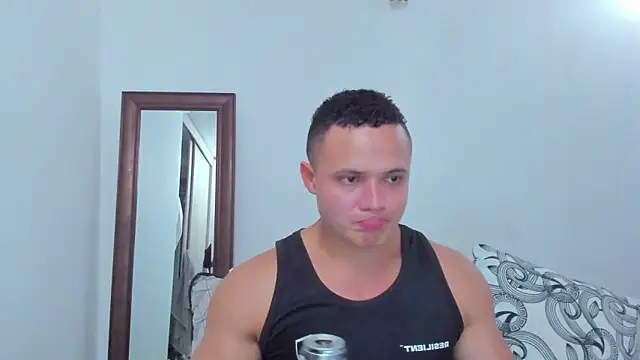 KingLevi01 online show from May 21, 8:02 pm