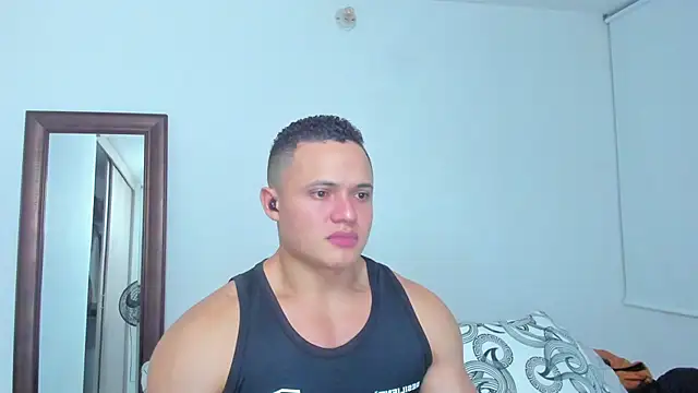 KingLevi01 online show from April 4, 1:24 am