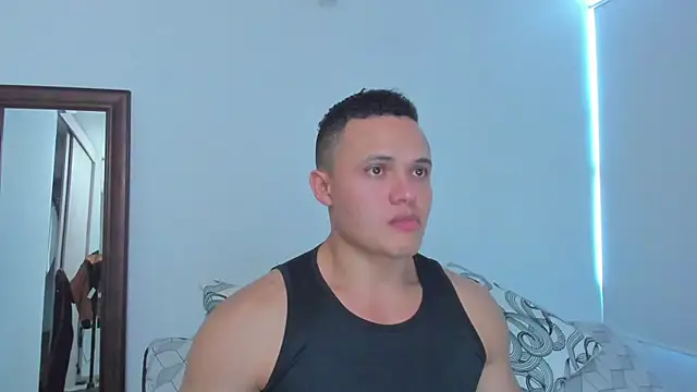 KingLevi01 online show from May 24, 10:27 pm