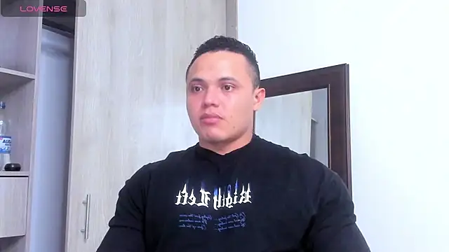 KingLevi01 online show from December 20, 12:40 am