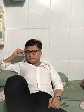 datnguyenvn online show from February 1, 5:39 am