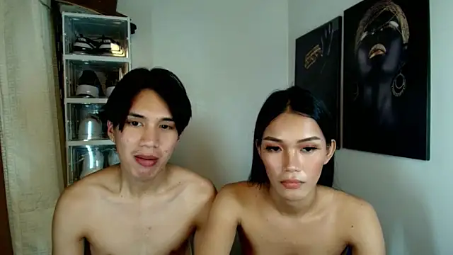 Snapshot of NhicolasClyde chatting on October 12, 7:24 am NhicolasClyde online show from October 12, 7:24 am