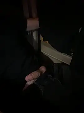 Snapshot of rocky_titan chatting on September 9, 8:03 am rocky titan online show from September 9, 8:03 am