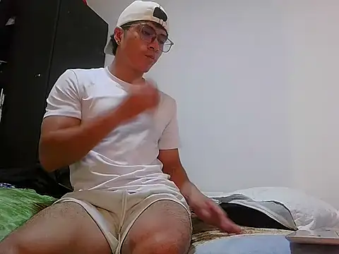 0anonimo bottom1 online show from April 15, 11:54 am