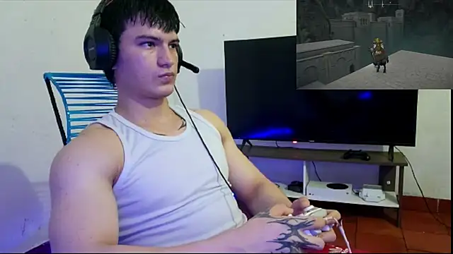 ErickWalton online show from November 7, 5:33 am