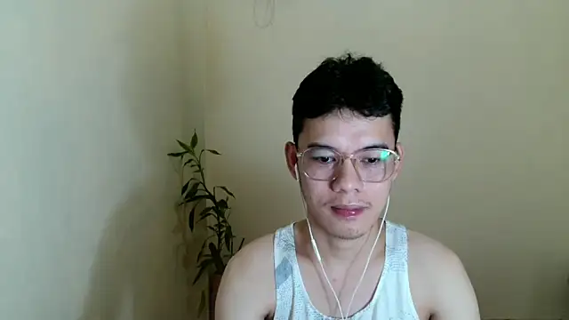 keirflorianxx online show from October 15, 5:48 am