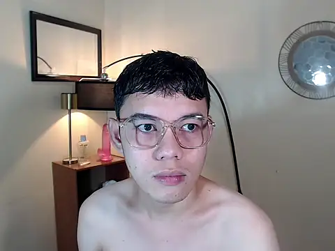 keirflorianxx online show from October 8, 8:02 pm