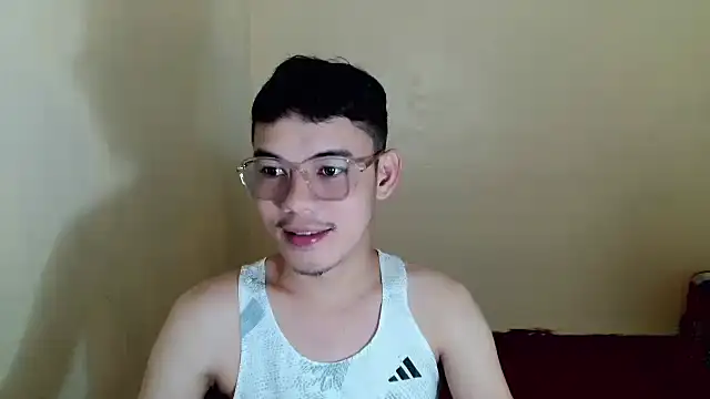 keirflorianxx online show from September 23, 7:13 pm