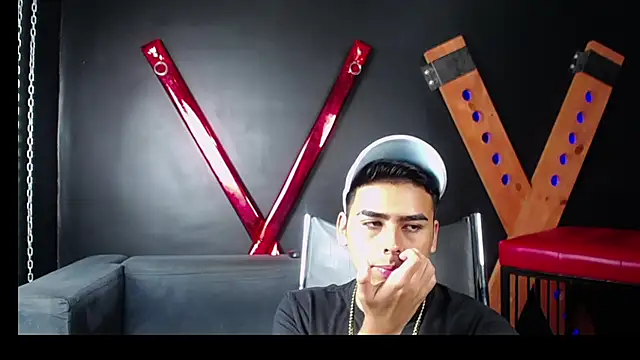 Matthewlodge online show from October 13, 1:06 pm