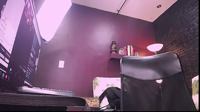 Matthewlodge online show from September 15, 2:07 pm