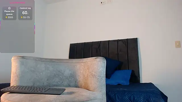 adriel escalante online show from February 13, 3:35 am