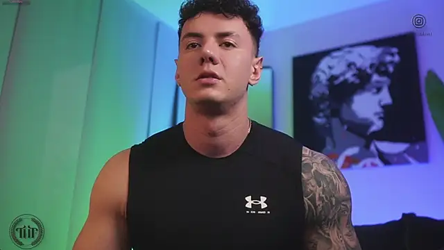 Thomas Falcon online show from December 15, 11:02 pm