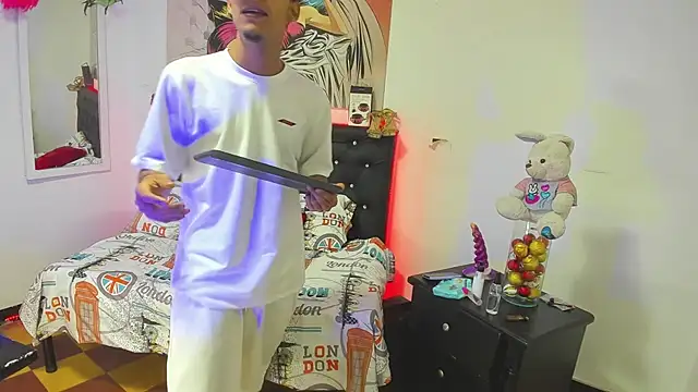 xxKamadevaxx online show from October 6, 12:21 pm