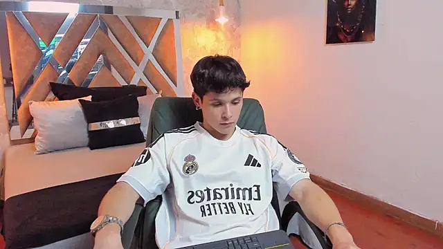 kraven lust online show from September 19, 5:08 am