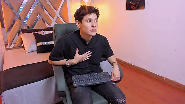 kraven lust online show from October 1, 3:10 am