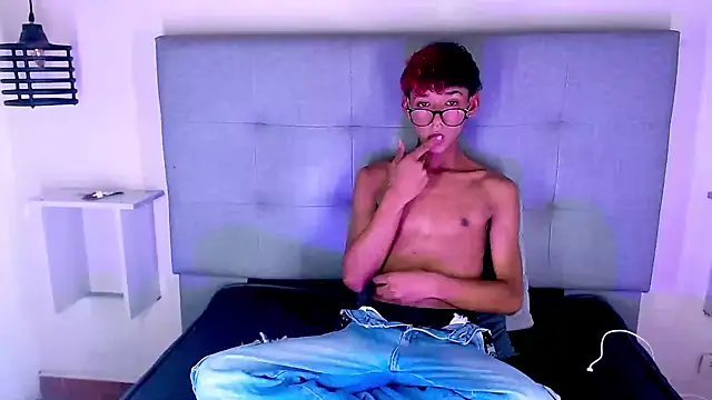 Billie Turner  online show from September 19, 9:36 pm