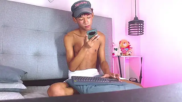 Billie Turner  online show from September 30, 7:35 am