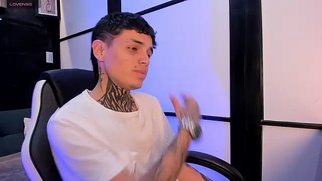 Declan-Fox online show from October 4, 1:16 pm