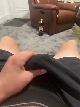 tdjw92 online show from October 6, 7:40 pm