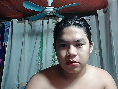 Huntrix2025 online show from January 6, 9:08 pm