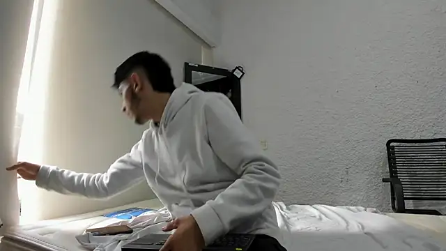 j martony online show from November 27, 12:09 pm