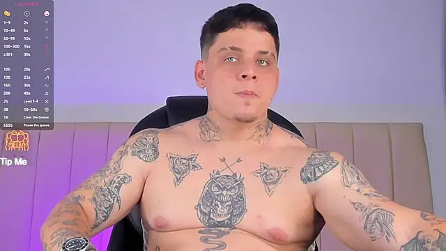 denis munera online show from February 21, 9:05 pm