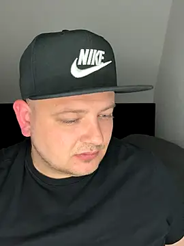 xXLustMolchXx online show from September 24, 4:27 pm