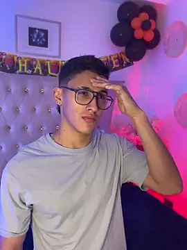 SalvadorFit online show from October 11, 8:46 pm