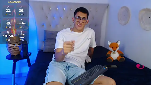 SalvadorFit online show from October 3, 9:20 pm