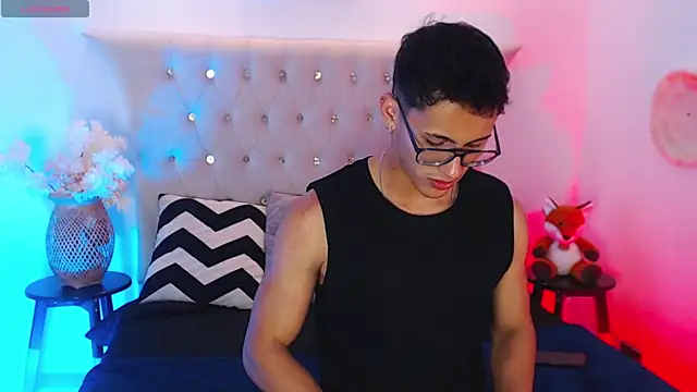 SalvadorFit online show from September 24, 9:02 pm