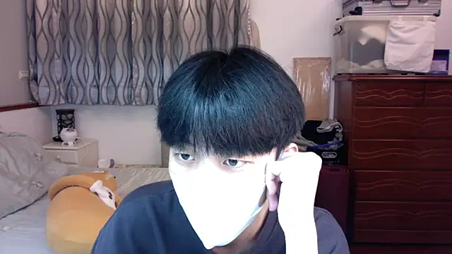 kai101010 online show from November 24, 1:45 pm