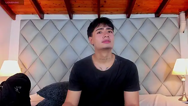 Clement Reyes online show from November 23, 4:29 pm