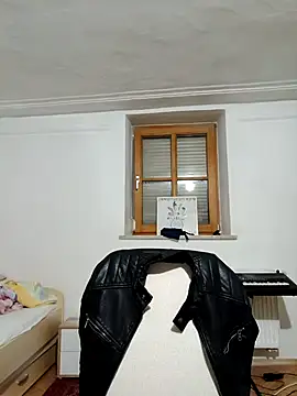 Casianantoonnio online show from November 21, 1:43 pm