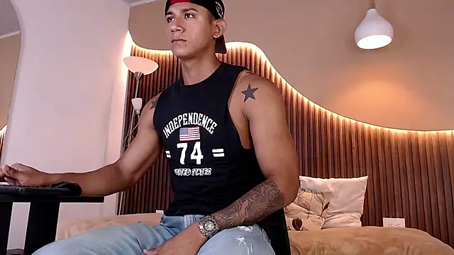 Aiden steel online show from October 5, 1:48 pm