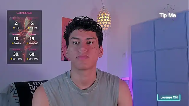 Snapshot of NicoGreys chatting on October 6, 2:27 am NicoGreys online show from October 6, 2:27 am