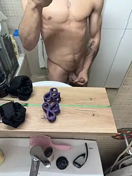 tusmuertos420 online show from October 22, 10:13 pm