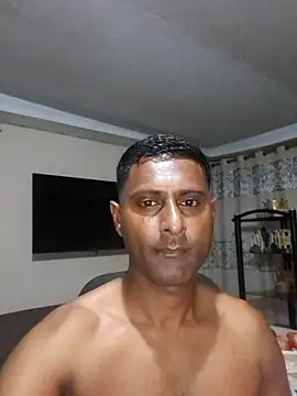 kingVibeX online show from October 10, 8:45 pm