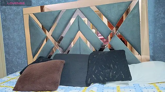 owen desmond online show from October 12, 2:38 am