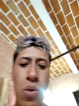 Carlos27hot online show from March 2, 1:49 am