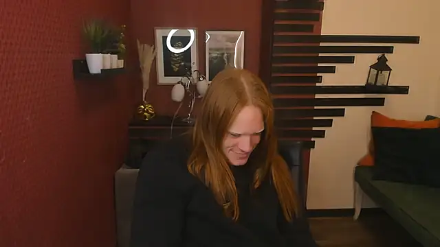 ChloeValentinee online show from November 24, 1:23 pm