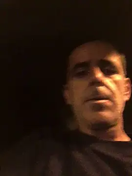 Snapshot of tiago1981pt chatting on October 20, 9:30 pm tiago1981pt online show from October 20, 9:30 pm