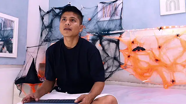 marcus hans  online show from October 8, 5:28 pm