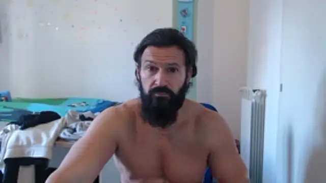 muscoloporco online show from December 19, 9:28 am