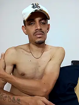 LATINO27CM online show from September 28, 11:36 pm