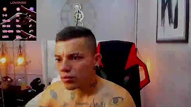 wildthor26 online show from October 9, 7:35 am