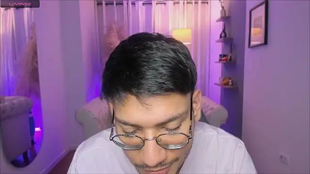 marcuswildx online show from December 16, 10:17 pm