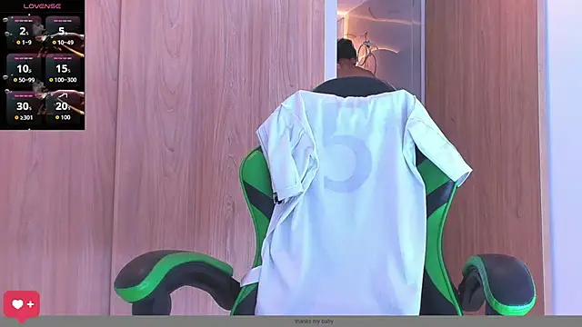 Skinny batman online show from October 1, 4:33 pm