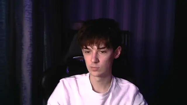 Hoot Dude  online show from December 4, 1:18 pm